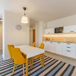 Bel Mare With Balcony By Renters מידזיזדרויה